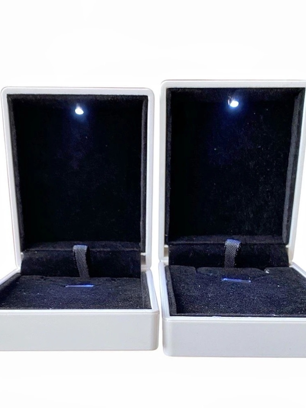 Set of 2 Illuminated White Jewelry Boxes